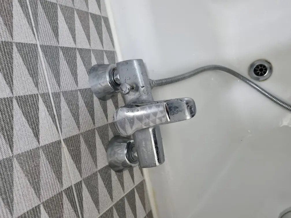 욕실 샤워기 교체 2